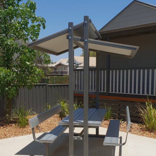 Felton Custom Eco with Backrests - The Rocks Motel, Charlevillev-v4 Felton Custom Eco with Backrests - The Rocks Motel, Charlevillev-v4